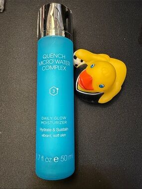 Daily Glow Moisturizer - Blue
